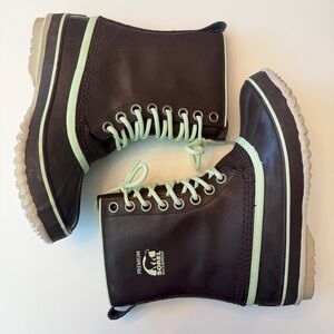 Sorel 1964 Premium Waterproof Boots In Brown Leather With Mint Green Trim,Size 7